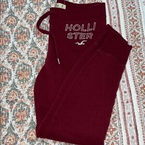 Hollister  Burgundy skinny Sweatpants